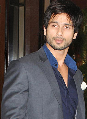 Is Shahid Kapoor uncomfortable about Kareena Kapoor-Saif Ali Khan’s wedding